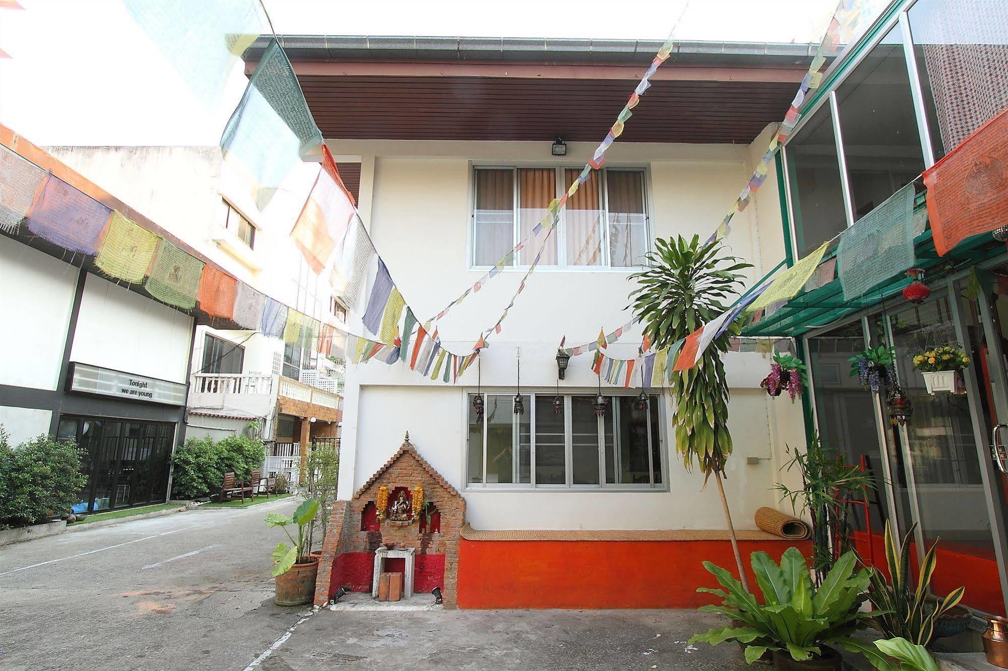 Himalaya Residence Bangkok Exterior photo